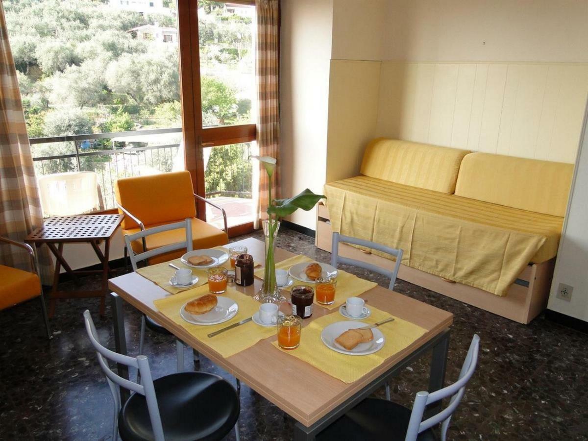 דיאנו מרינה Residence La Carruba מראה חיצוני תמונה